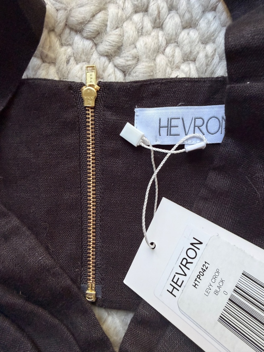 NWT! Gorgeous HEVRON Levy Linen Top in Black - Picture 6 of 6